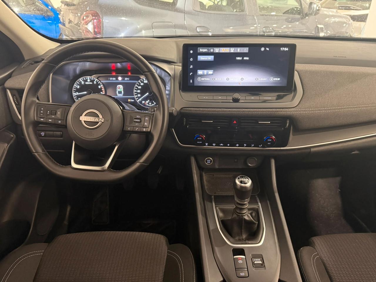 Nissan Qashqai MHEV 140 CV Tekna 20.000 KM ANNO 2025
