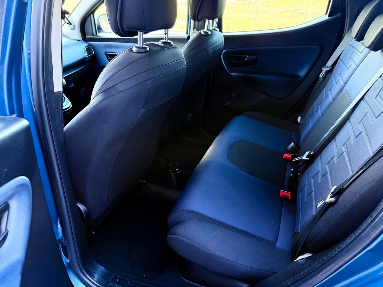 Lancia Ypsilon 1.0 FireFly 5 porte S&S Hybrid Gold Plus