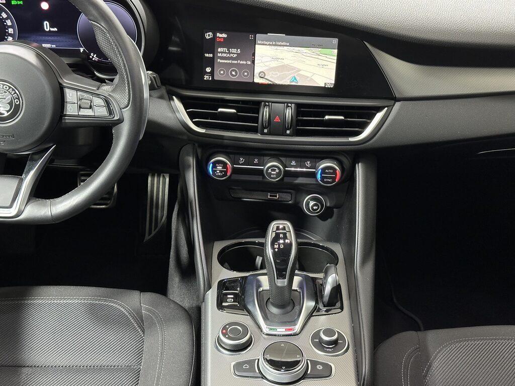 Alfa Romeo Giulia 2.0 t Sprint Q4 280cv auto
