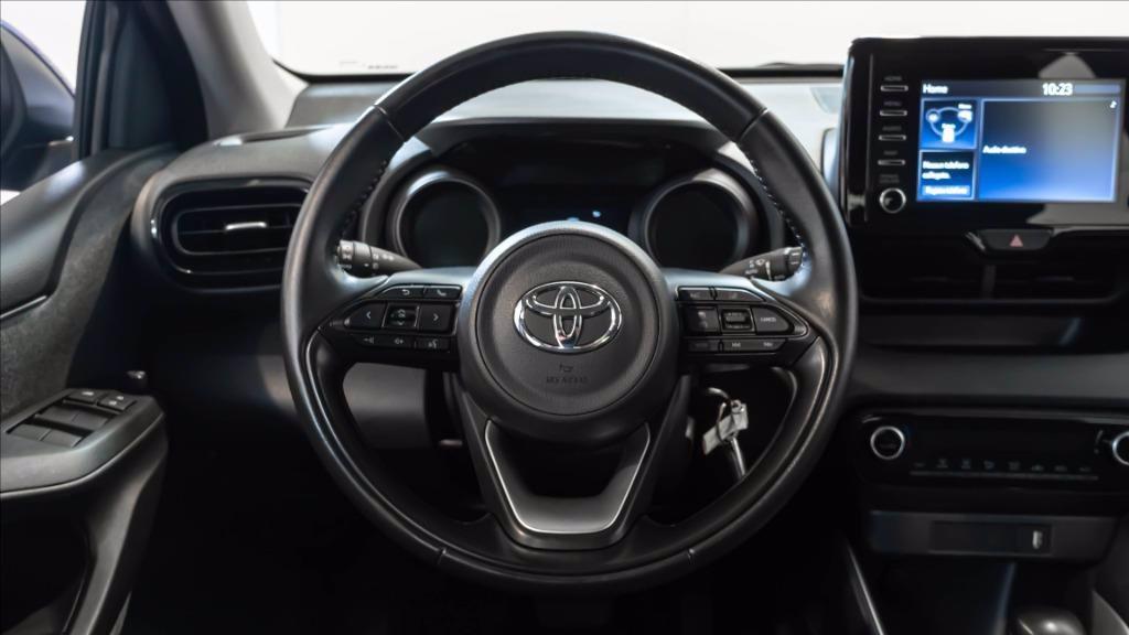 TOYOTA Yaris 1.5h Lounge del 2021