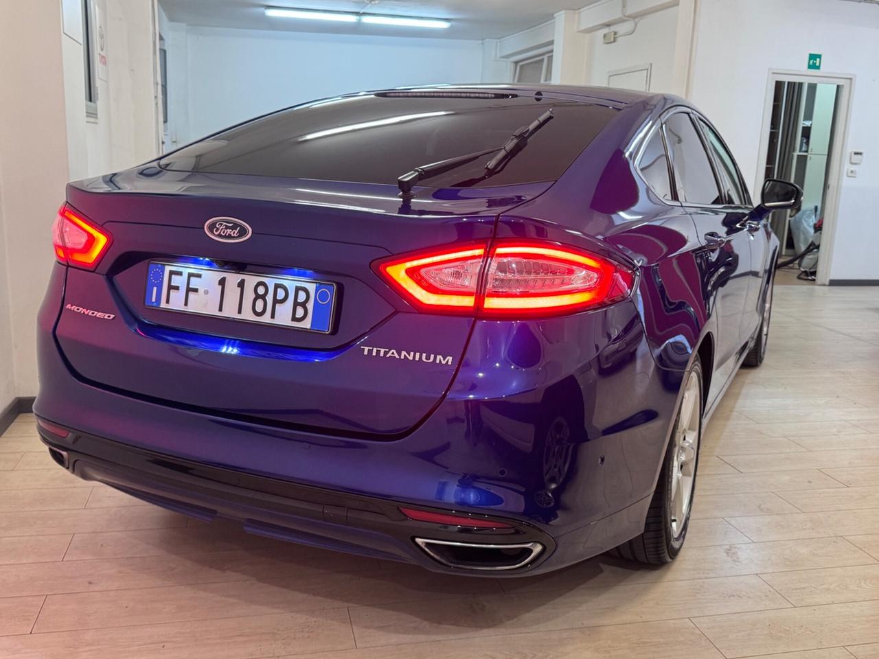 Ford Mondeo 2.0 BERLINA 203cv Benzina aut. 5 porte Titanium