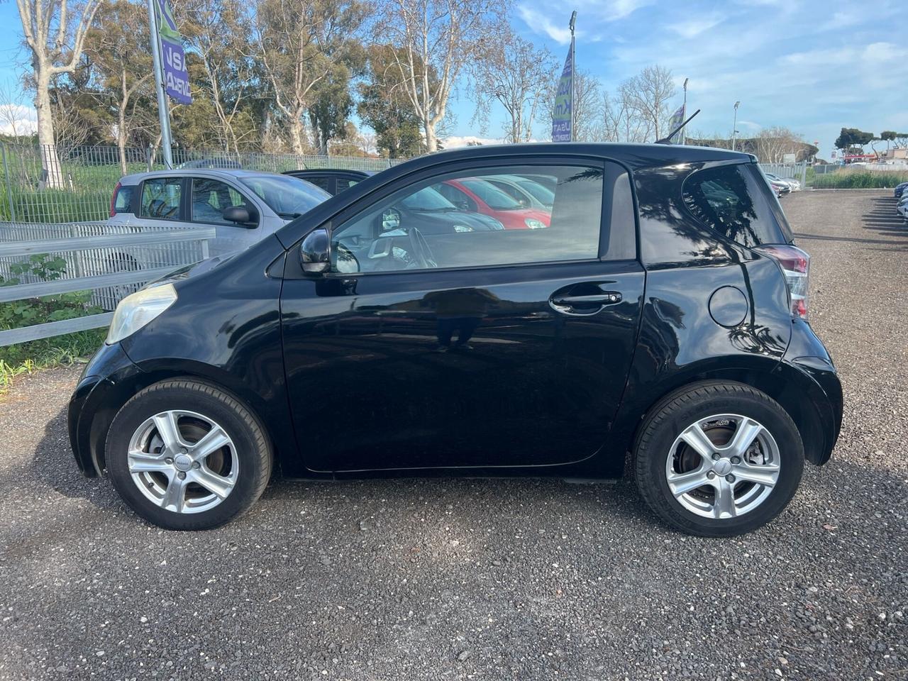 Toyota iQ 1.0 Sol