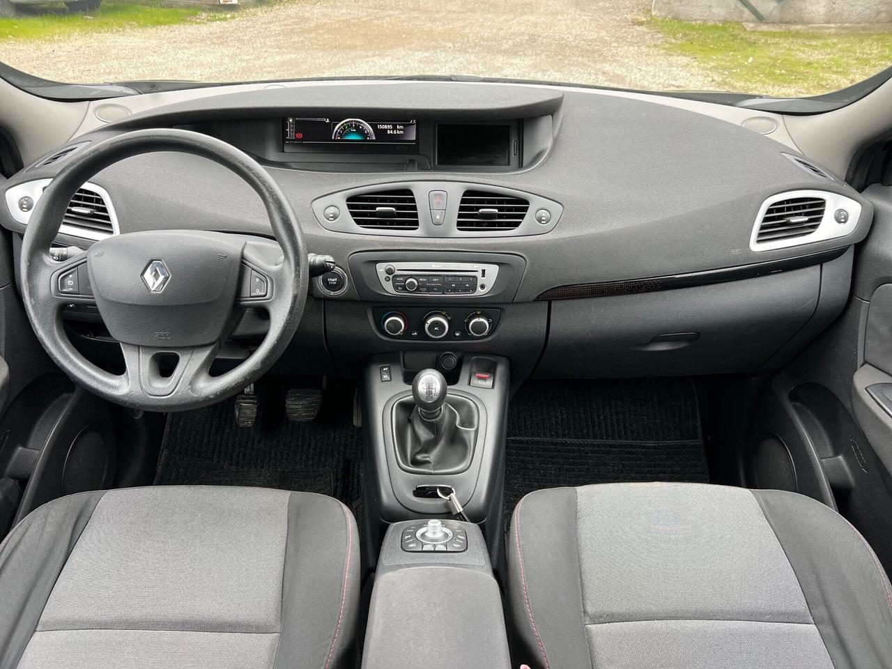 Scénic 1.5 dCi 110CV S&S Bose