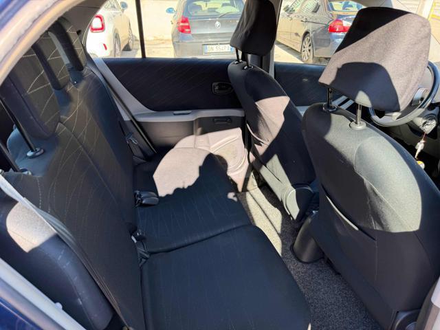 TOYOTA Yaris 1.0 5 porte Sol senza nessun lavoro da fare