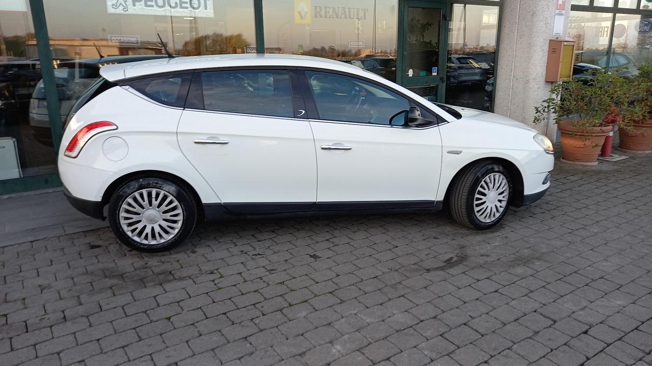 Lancia Delta 1.4 T-Jet 120 CV Argento Ecochic GPL