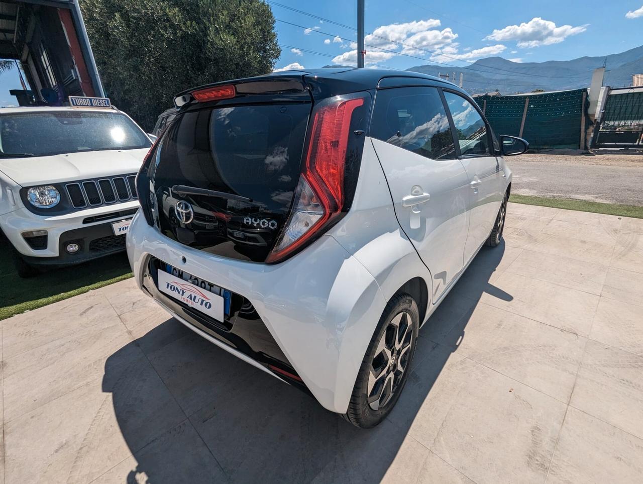 Toyota Yaris 1.0 72 CV 5 porte Active NORDITA