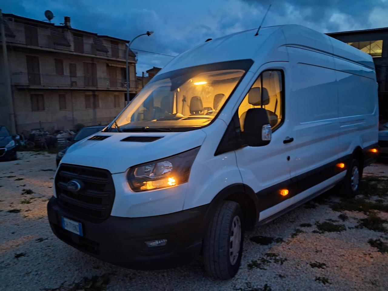 Ford transit passo lungo tetto alto iva esposta