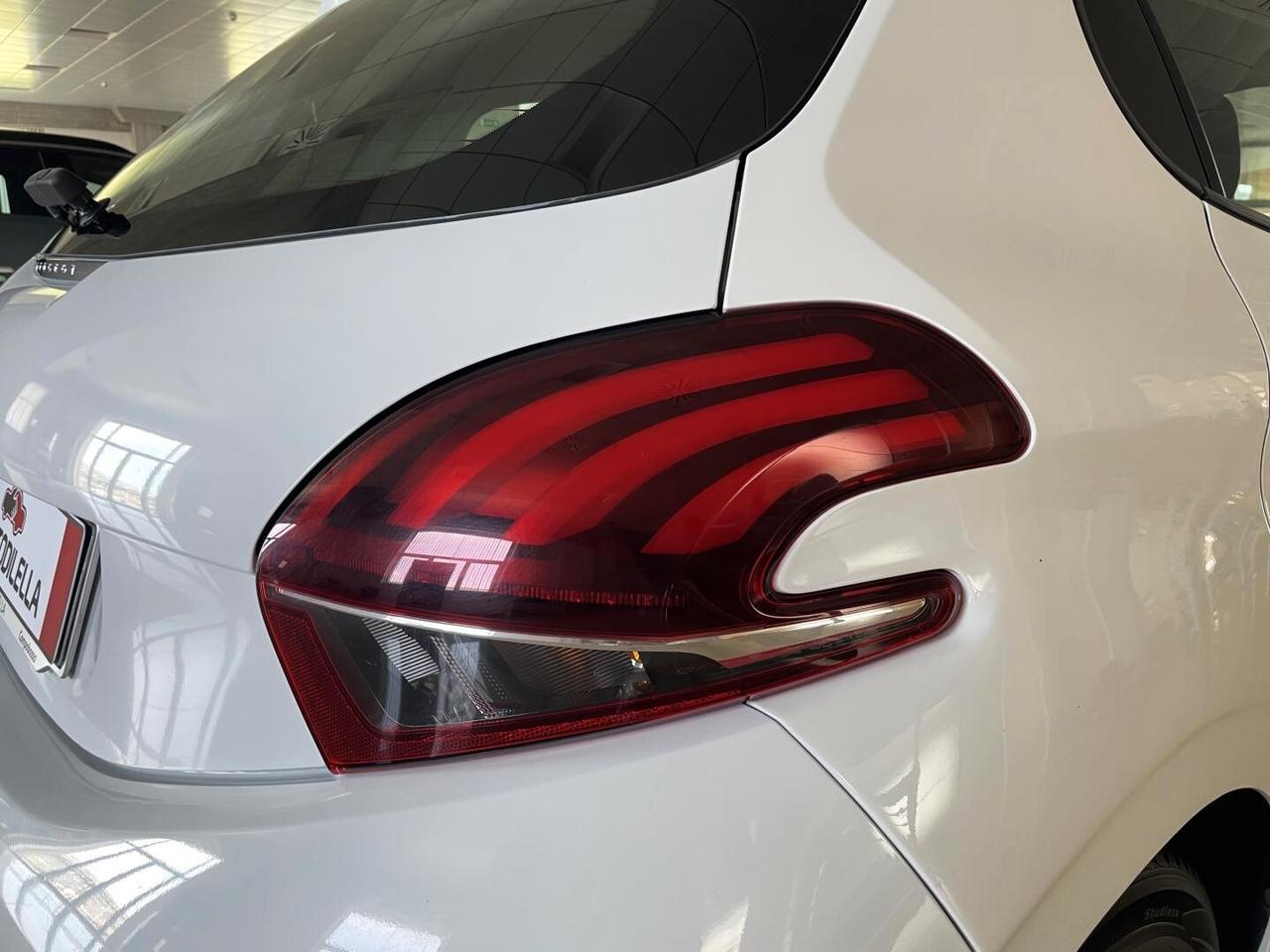 PEUGEOT 208 Active Restyling - 1.4 HDi 70cv