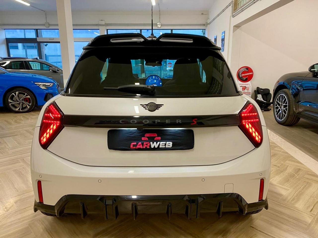 MINI COOPER S JOHN COOPER WORKS Harman Kardon 2024