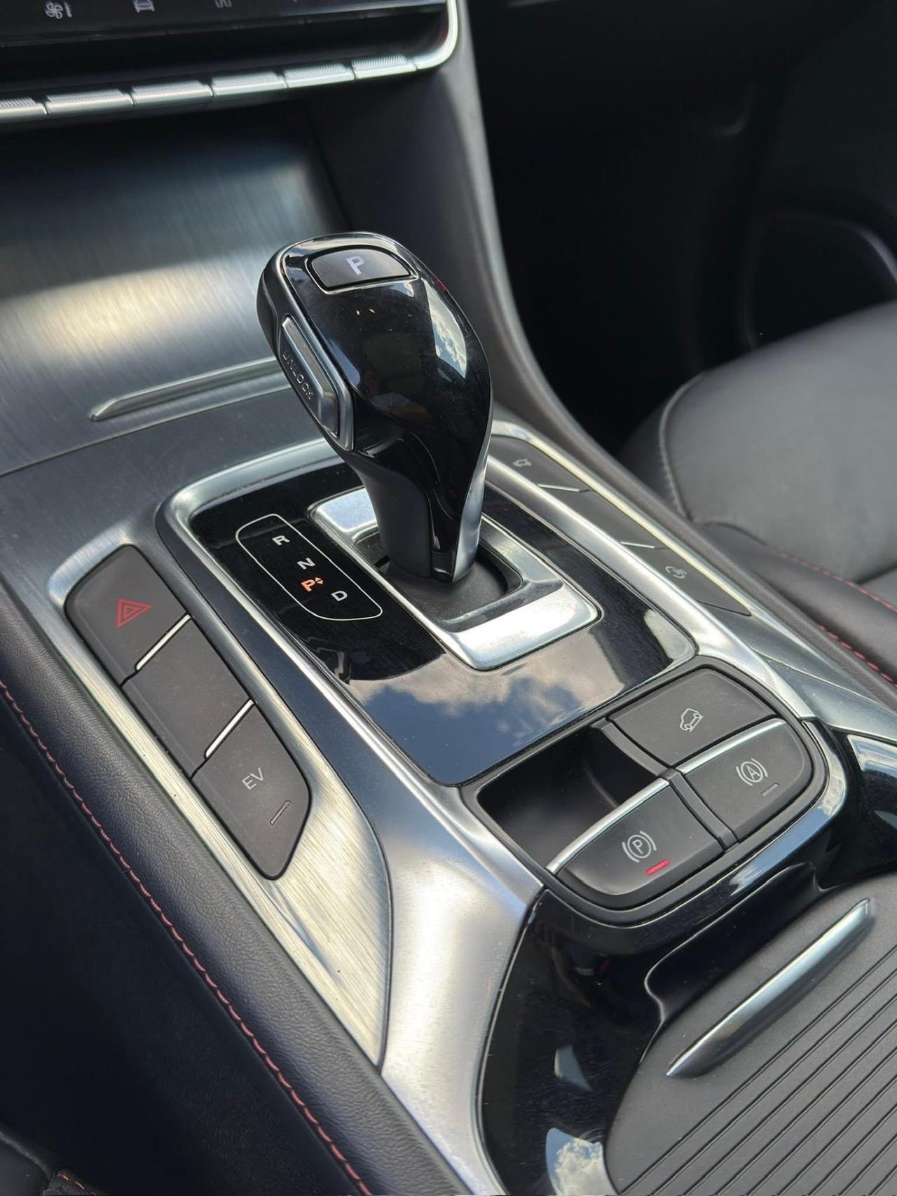 Mg EHS Plug-in Hybrid Luxury