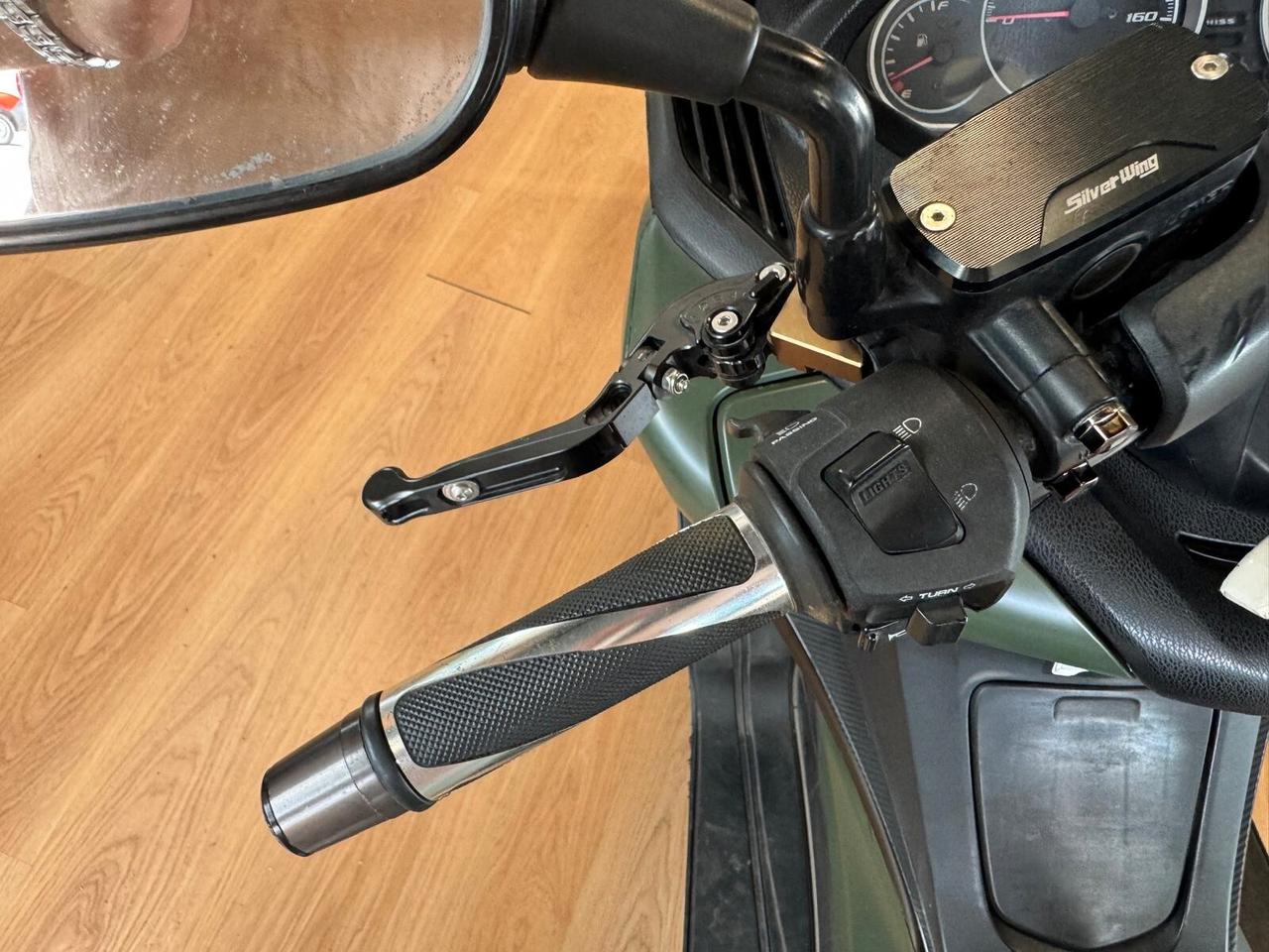Honda Silver Wing 400