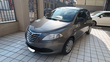 Lancia Ypsilon 1.3 MJT 95 CV Gold