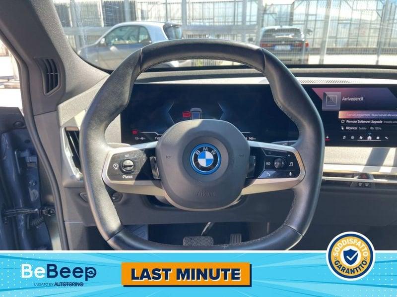 BMW iX XDRIVE40 PACCHETTO SPORTIVO