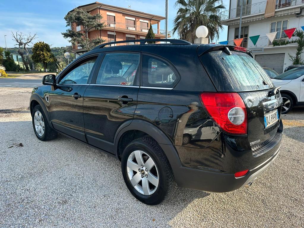 Chevrolet Captiva 2.0 TD 4X4 7 POSTI