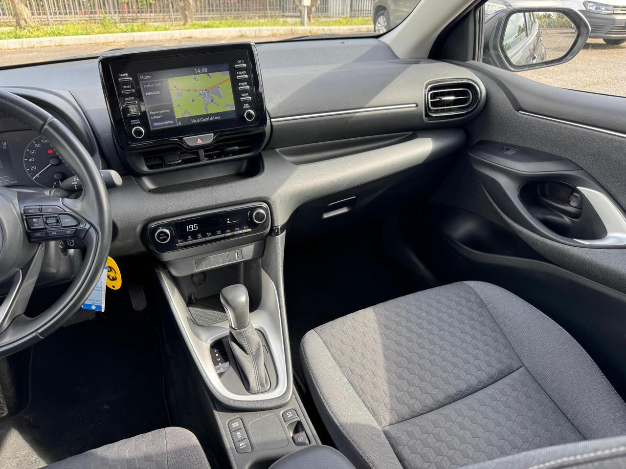 Toyota Yaris 1.5h Business