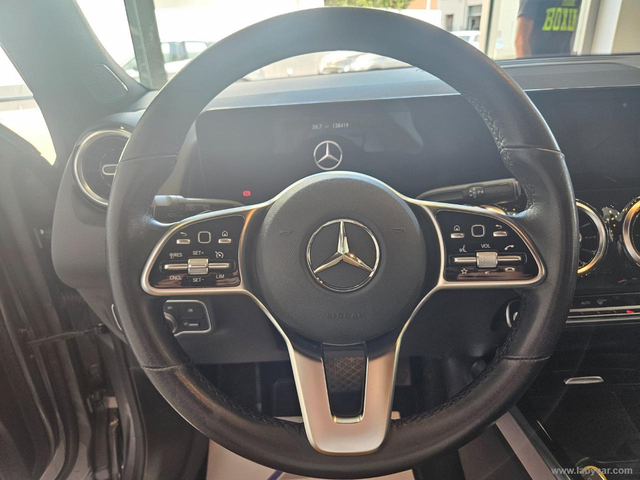 MERCEDES-BENZ GLB 200 d Automatic Sport Plus