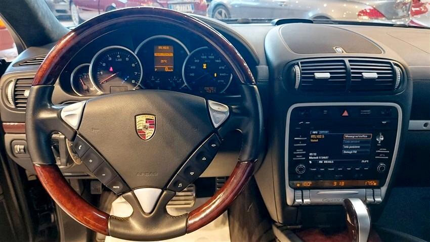 Porsche Cayenne 4.8 GTS