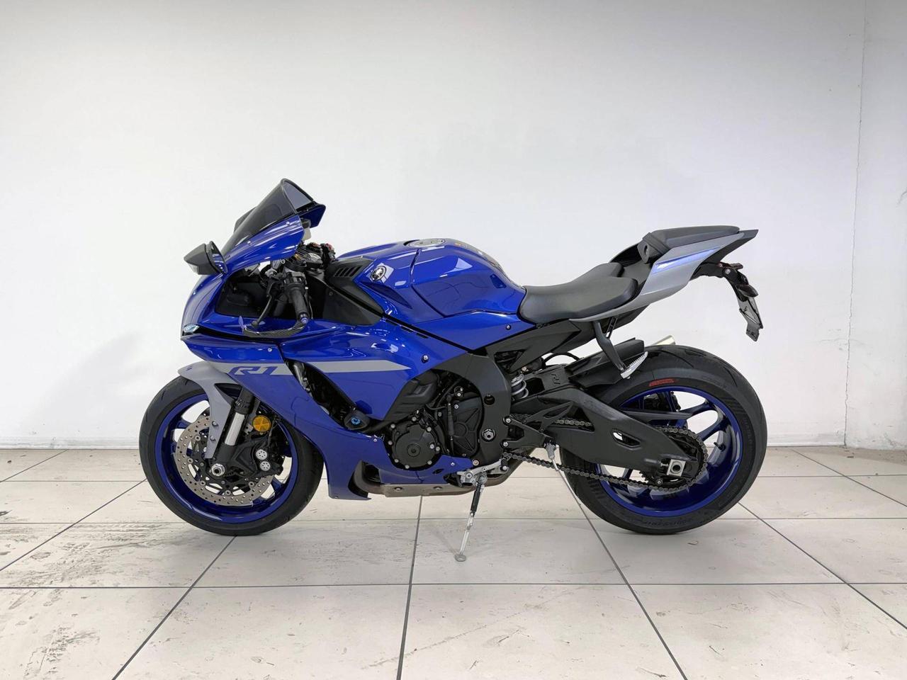 YAMAHA YZF R1 1000