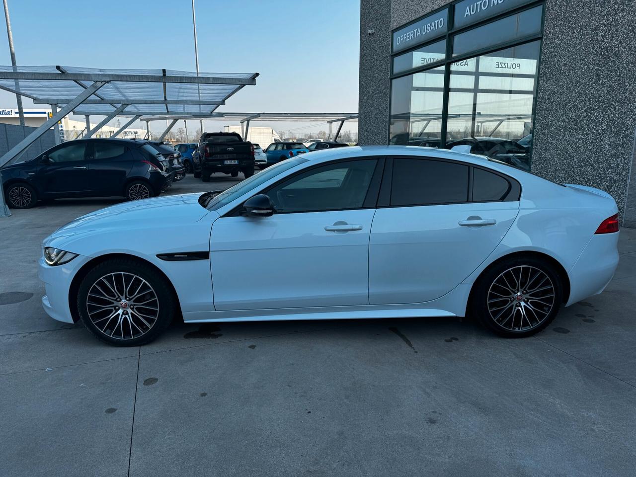 Jaguar XE 2.0 D 180 CV aut. Landmark Edition