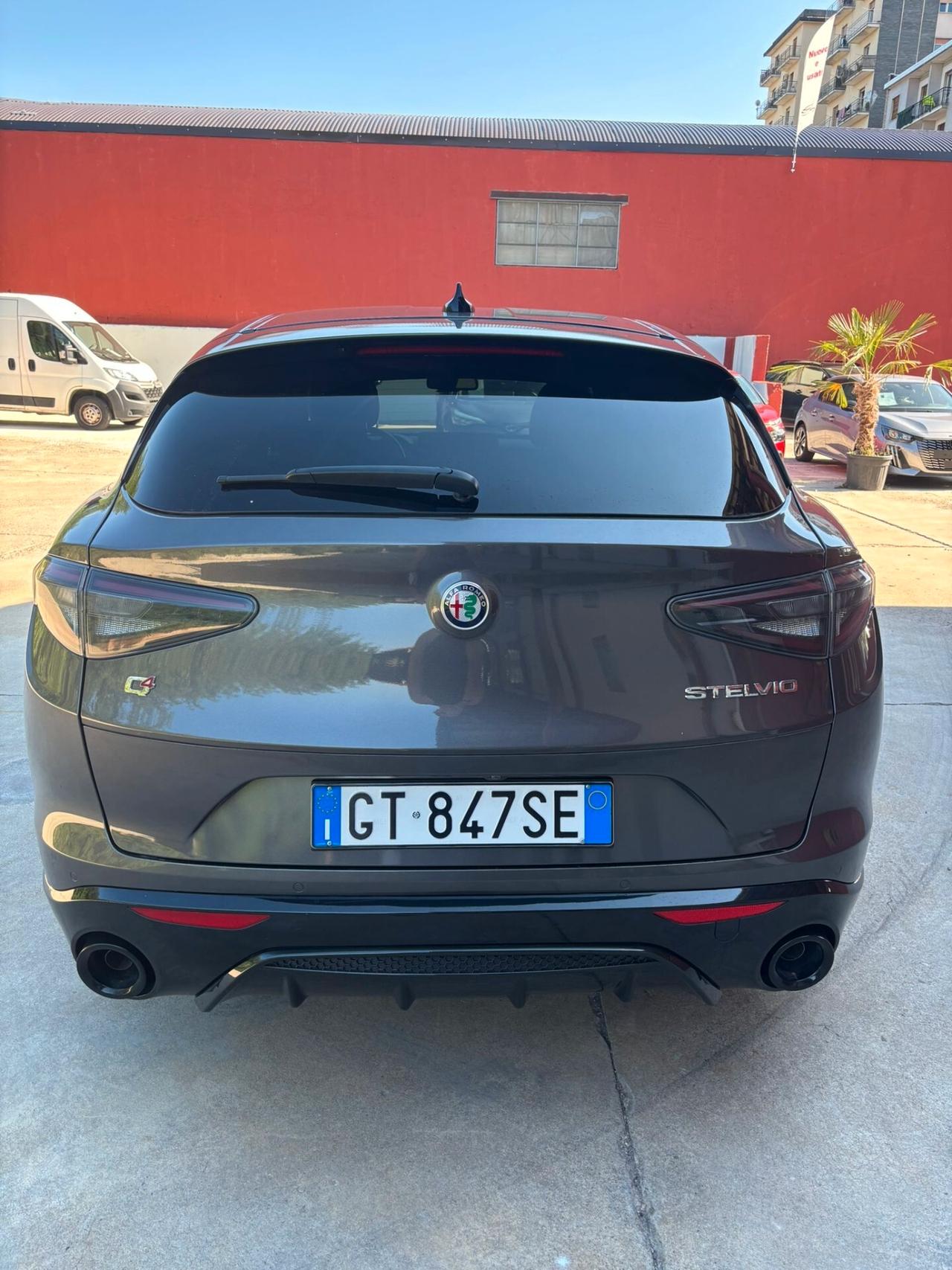 Alfa Romeo Stelvio 2.2 Turbodiesel 210 CV AT8 Q4 Veloce