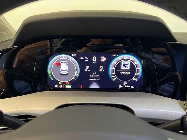 Volkswagen Golf 1.5 TSI eHybrid DSG Edition Plus