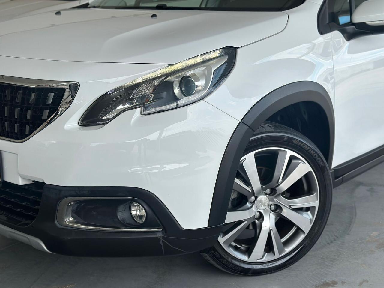 Peugeot 2008 BlueHDi 100 Allure 2016
