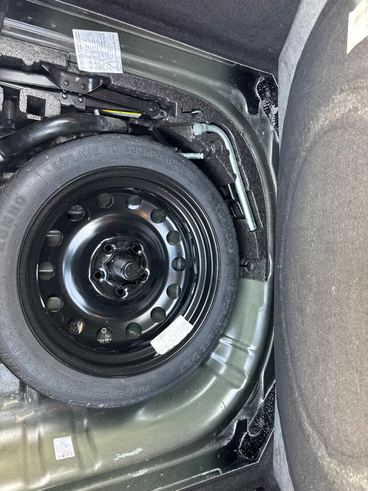 Seat Leon 1.6 TDI 105 CV ADATTA A NEOPATENTATI