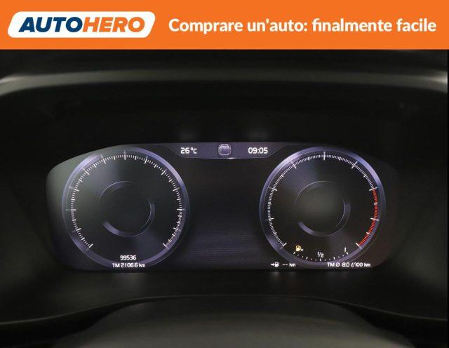 VOLVO XC40 T2 Momentum