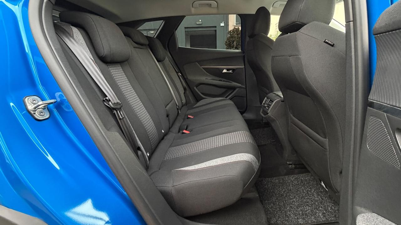 PEUGEOT 3008 1.5 BLUEHDI ACTIVE BUSINESS 131CV - FULL LED, VIRTUAL COCKPIT, NEOPATENTATI