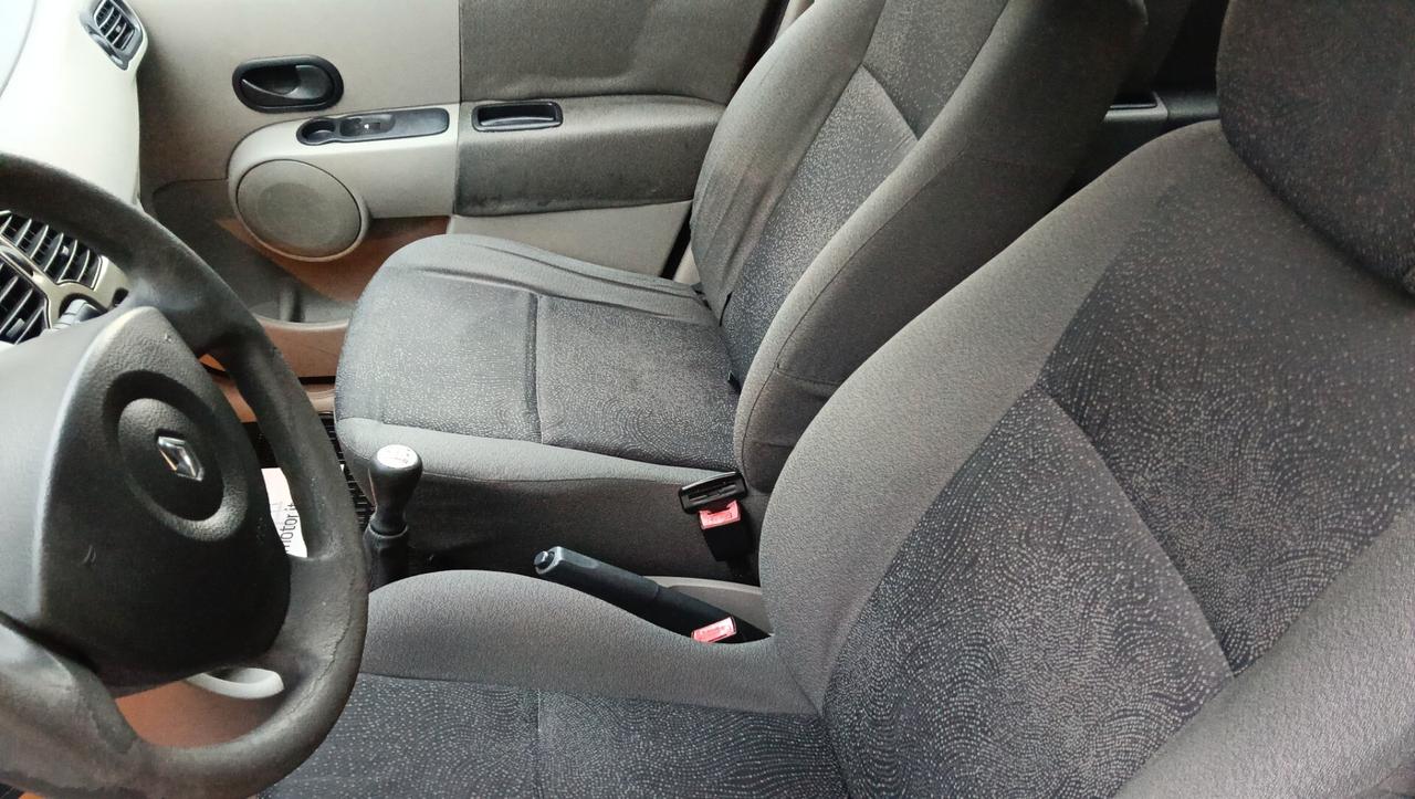 RENAULT MODUS 1.2 BENZ-2005