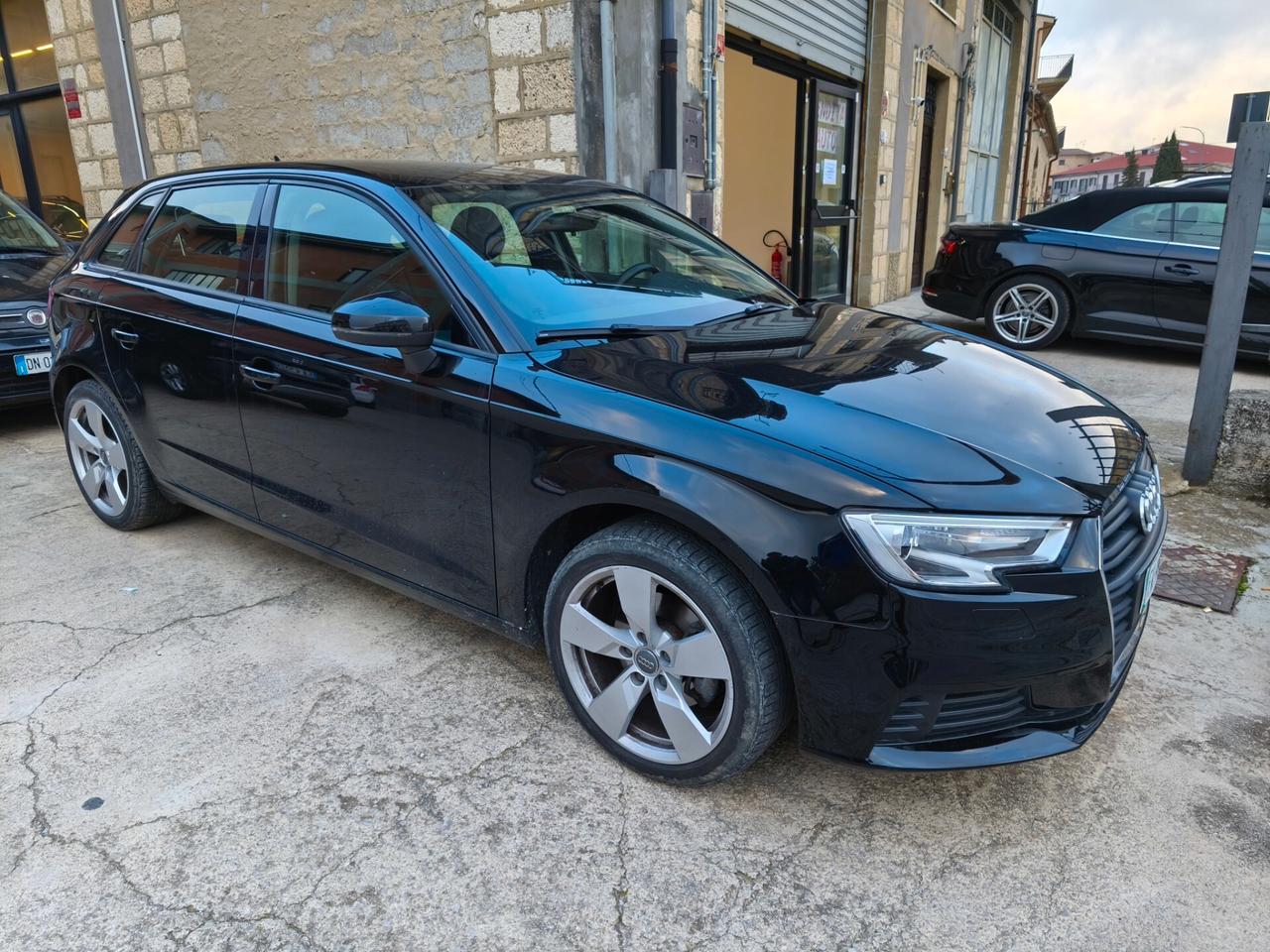 Audi A3 SPB 30 TDI 115 CV Business Manuale