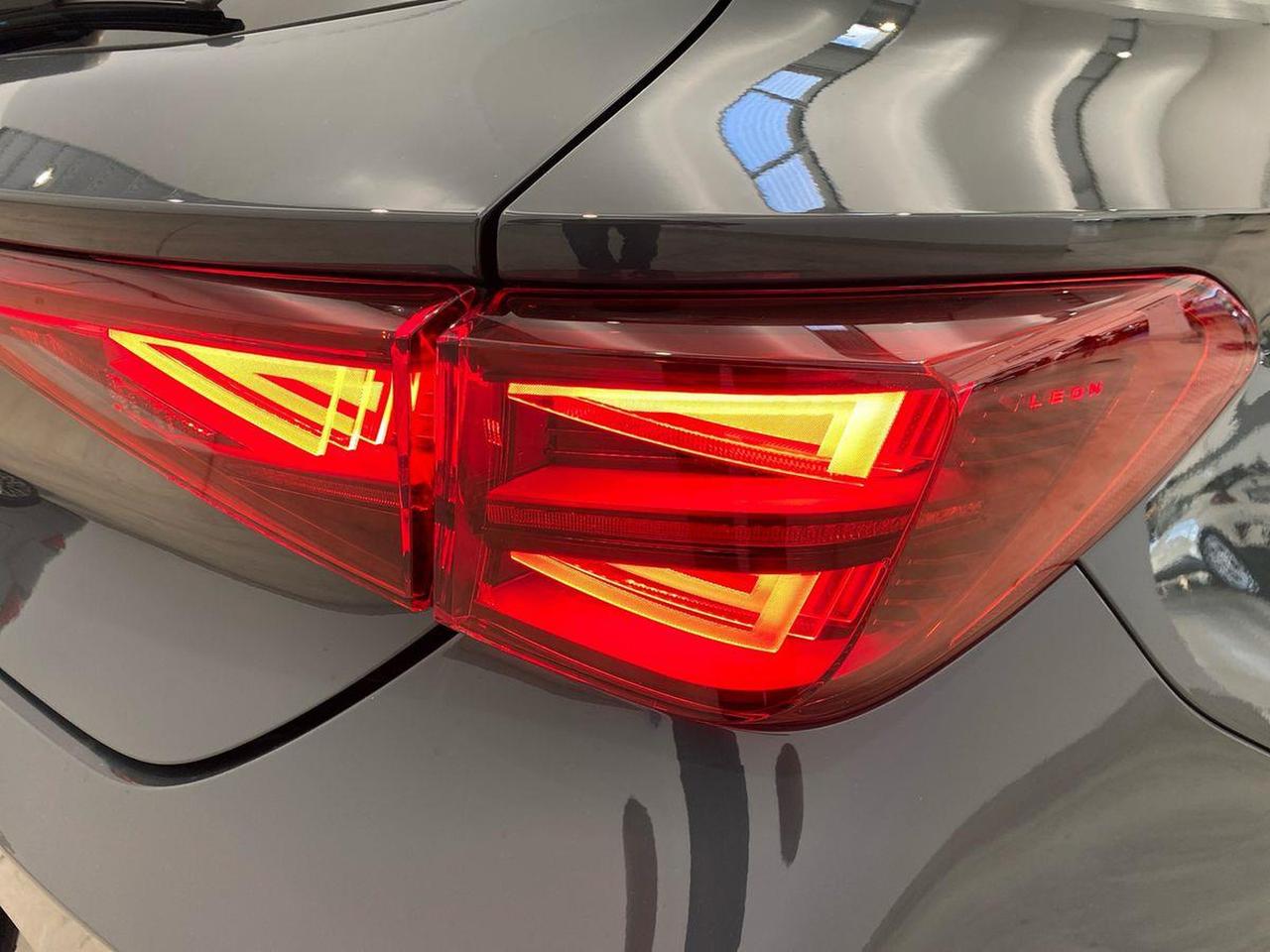 Cupra Leon 1.5 e-hybrid 204cv dsg