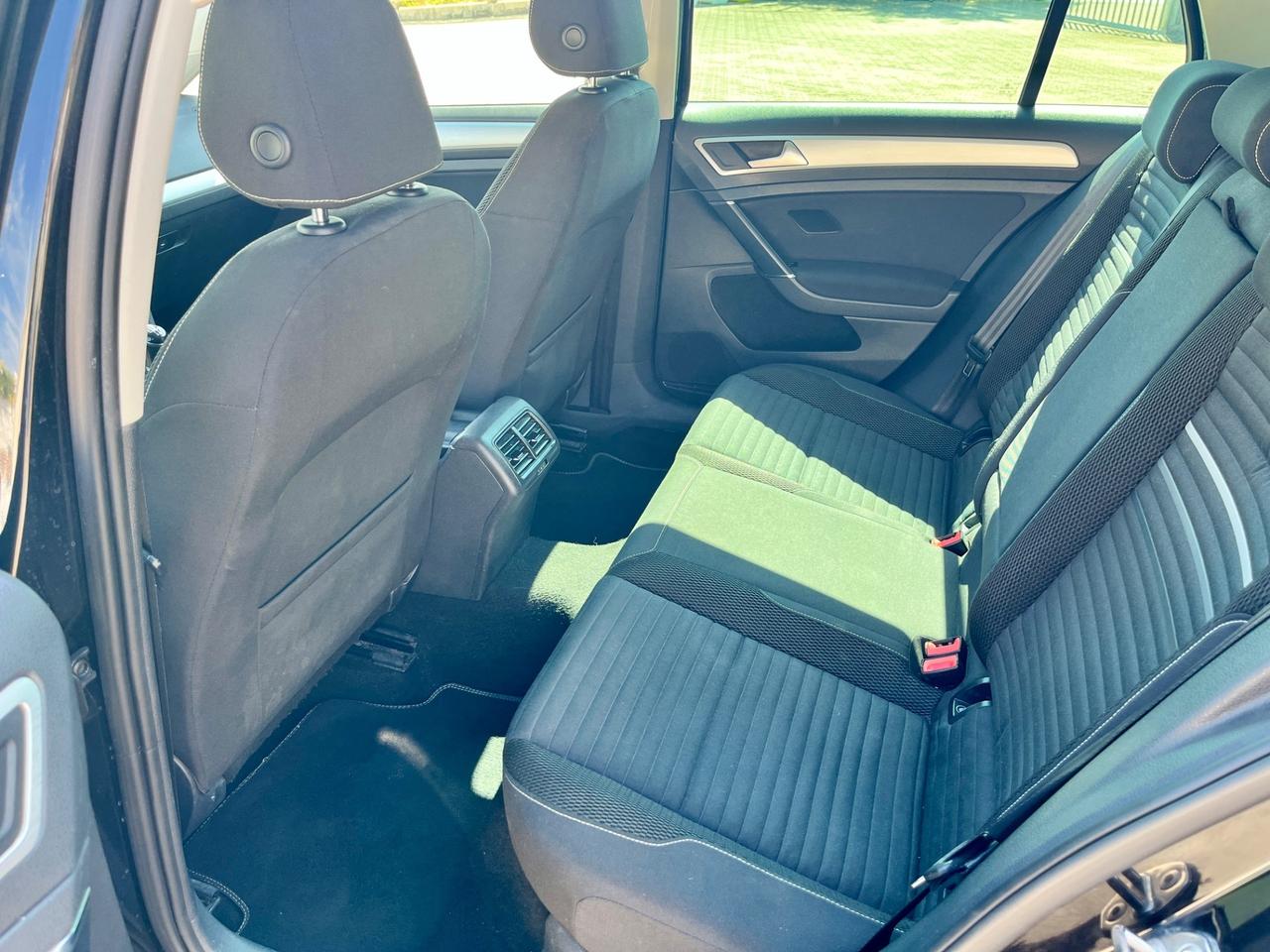 Volkswagen Golf VII 1.6 TDI 5p. Highline CUP edition