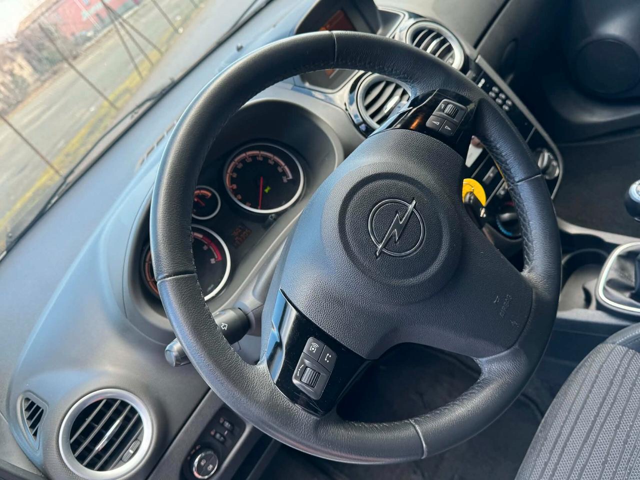 Opel Corsa 1.2 Benz/GPL Anno 2014 134.000 KM