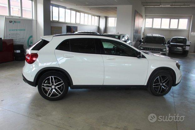 MERCEDES-BENZ GLA 200 d Automatic Executive