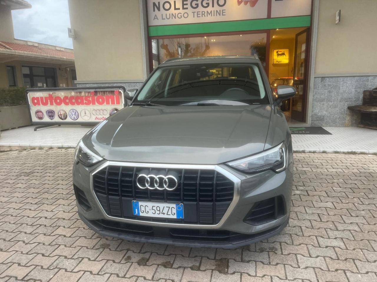 Audi Q3 35 TDI S tronic Business