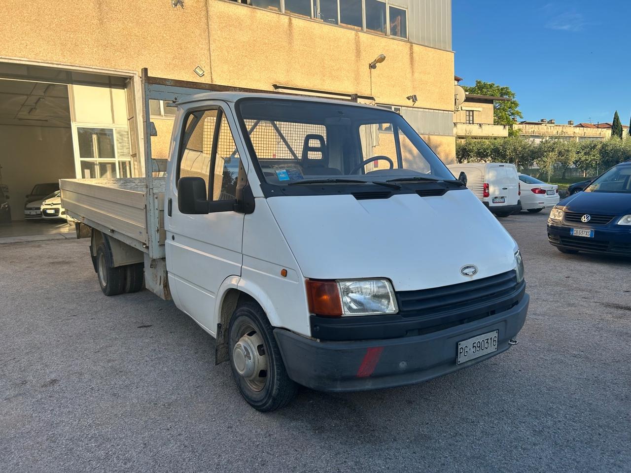 Ford Transit 2.5 Diesel Cassone fisso