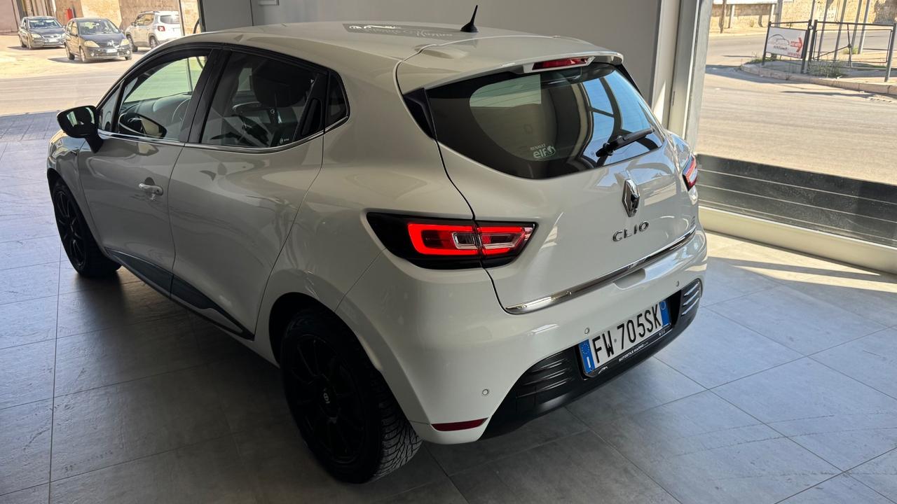 Renault Clio dCi 8V 90 CV 5 porte Moschino Life