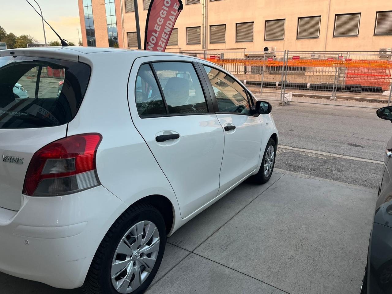 Toyota Yaris 1.0 Active 5p
