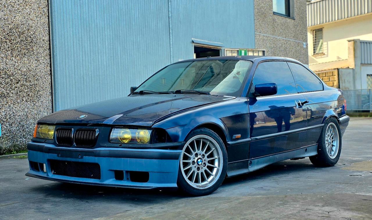 Bmw 320i CRS ASI Coupé da DRIFT