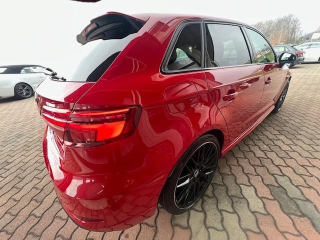 Audi A3 Sportback 35 tdi 150cv S-tr. S-line, 19", Cockpit