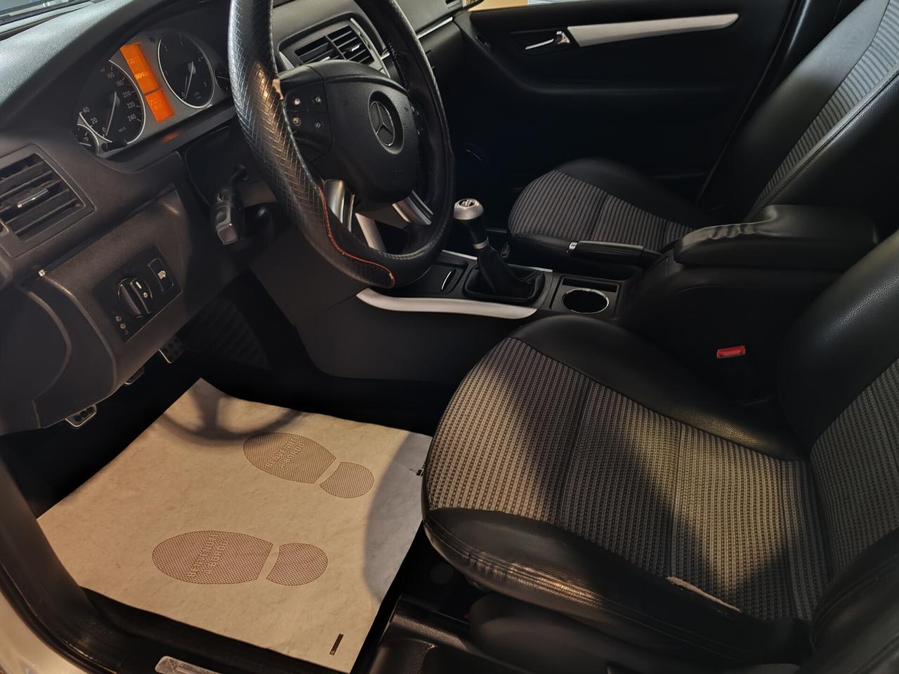 Mercedes-benz B 180 CDI