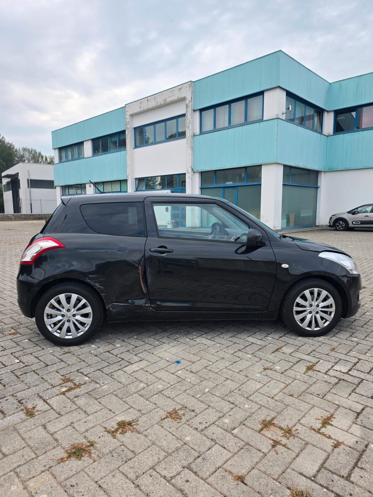 Suzuki Swift 1.3 DDiS 3 porte GL Top