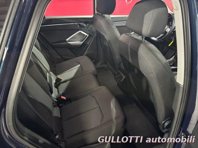 AUDI Q3 2.0 TDI 150 CV S-tronic Business