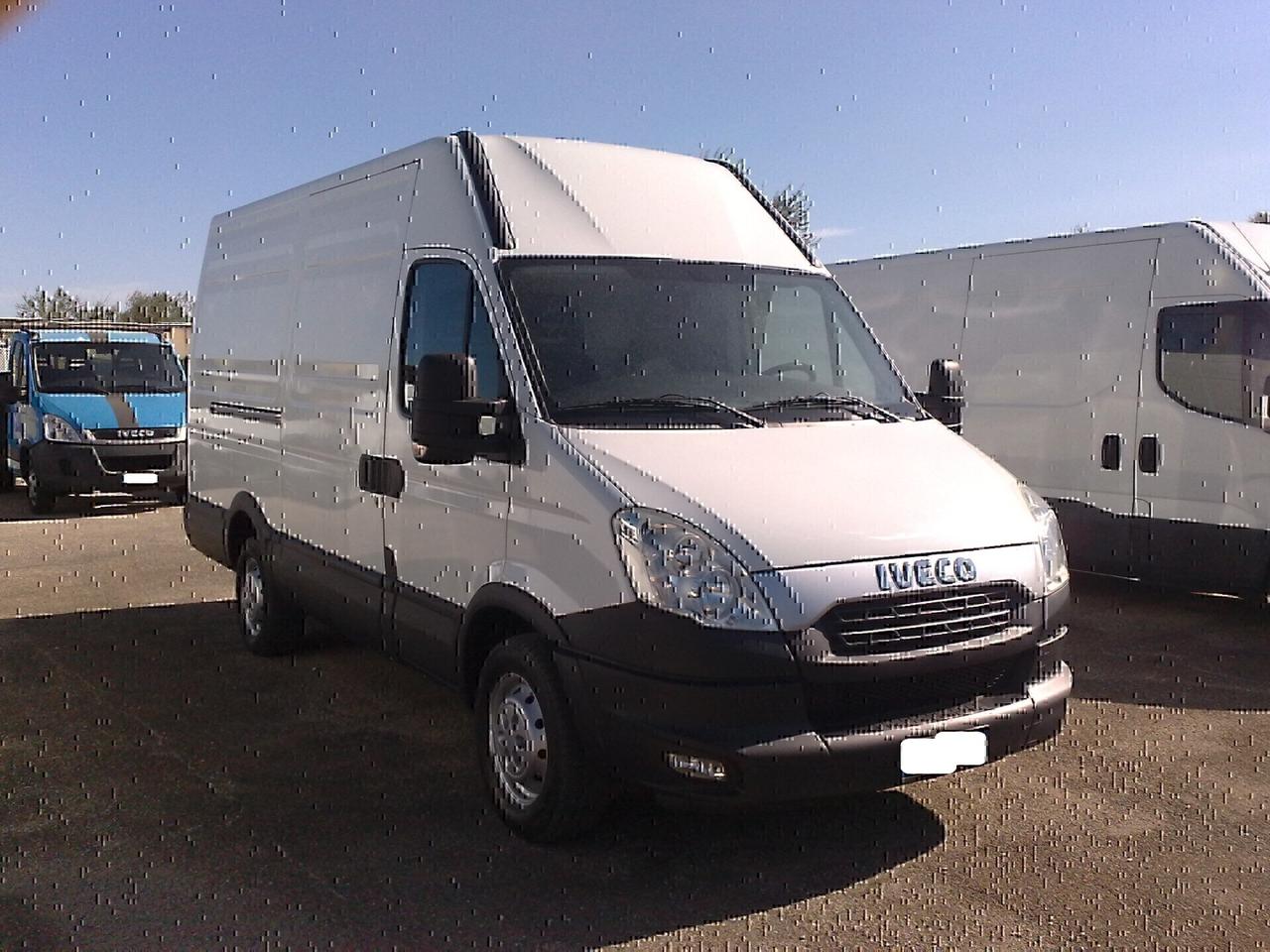 Iveco Daily 35s15 FURGONE DI SERIE - 2013