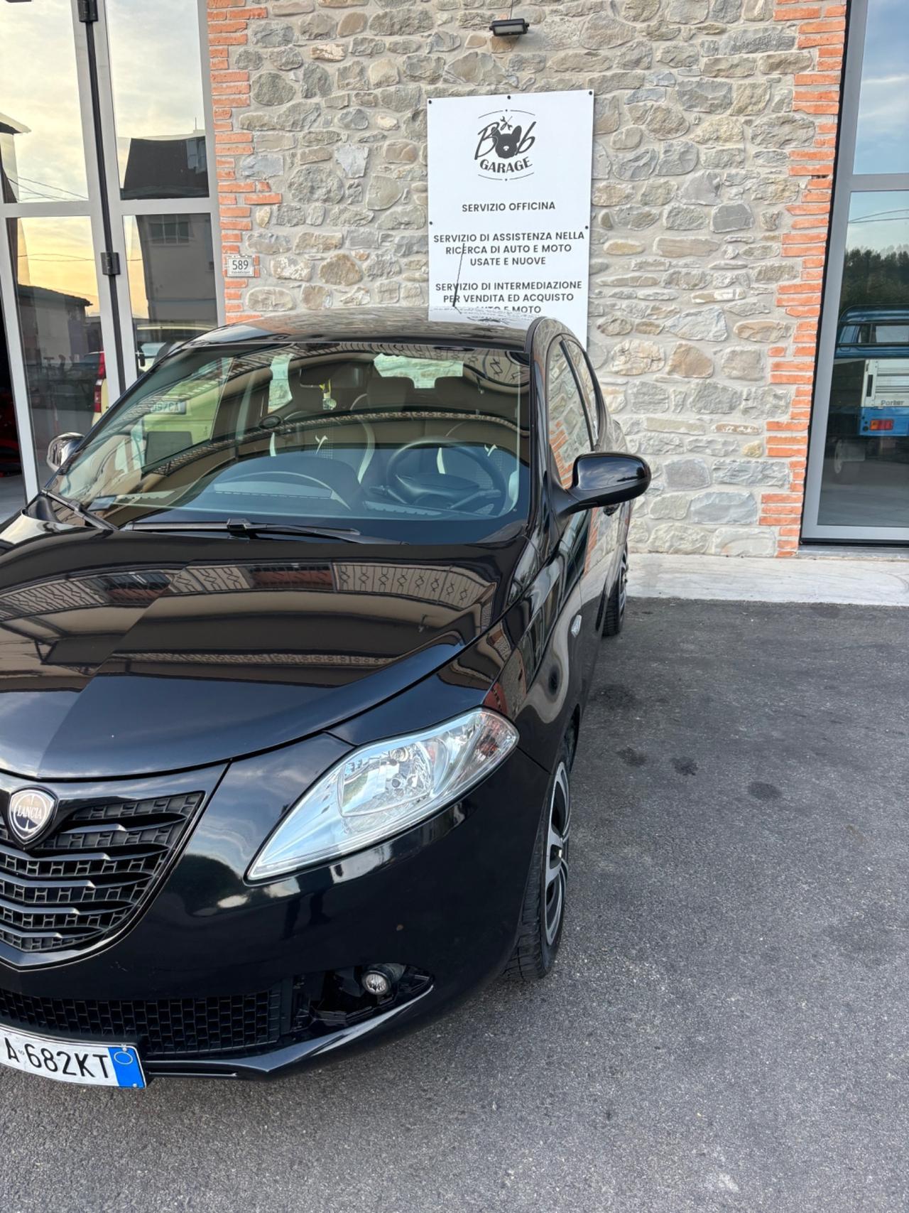 Lancia Ypsilon 1.2 69 CV 5 porte GPL Ecochic Gold