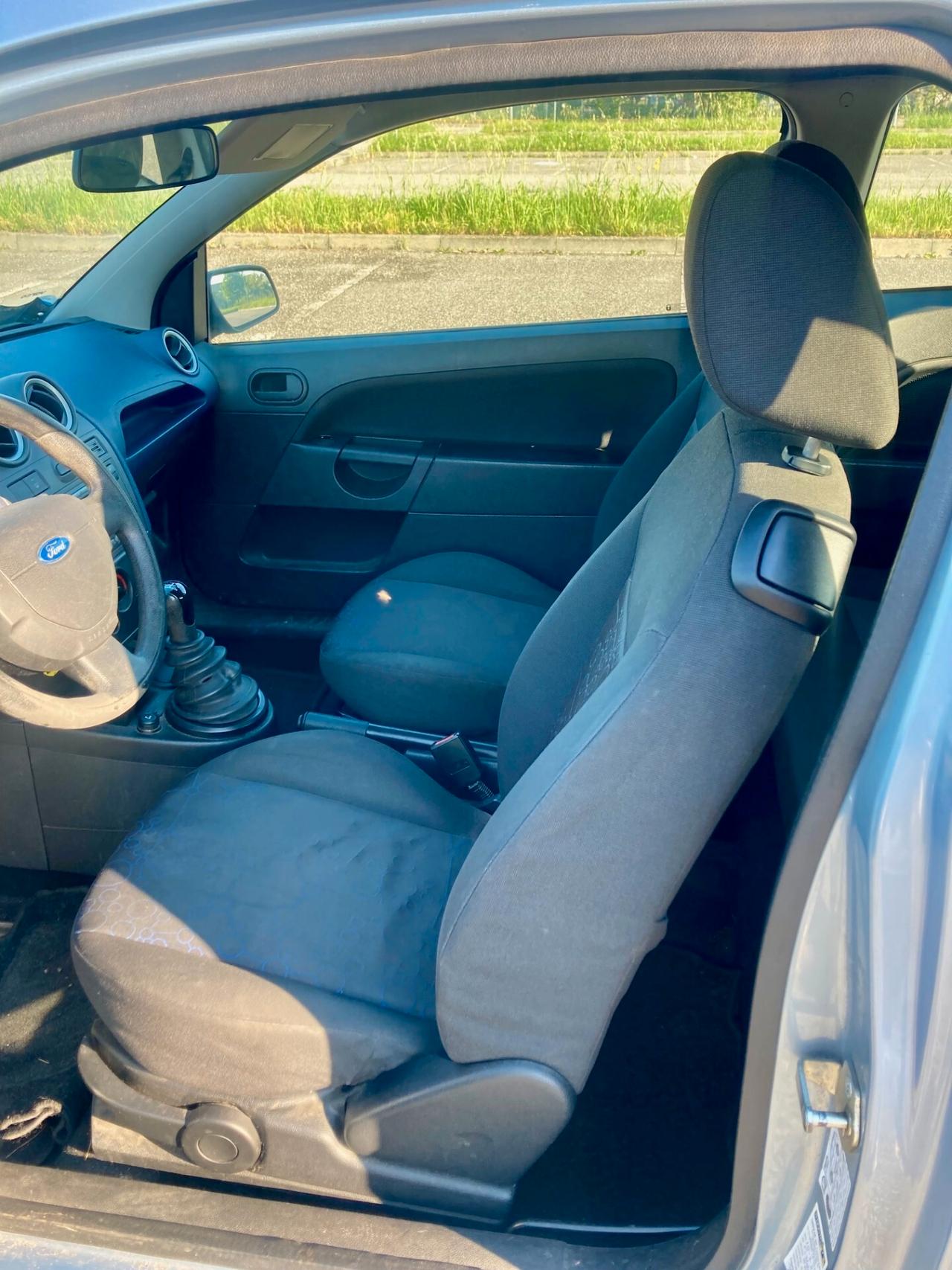 Ford Fiesta 1.2 16V 3p. Ghia