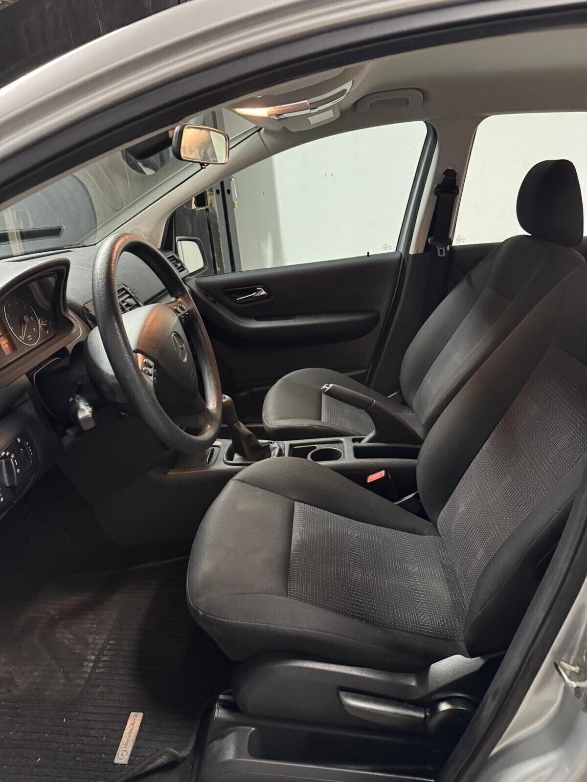 Mercedes-benz A 160 BlueEFFICIENCY 2011 EURO 5 solo 26.000!!!!