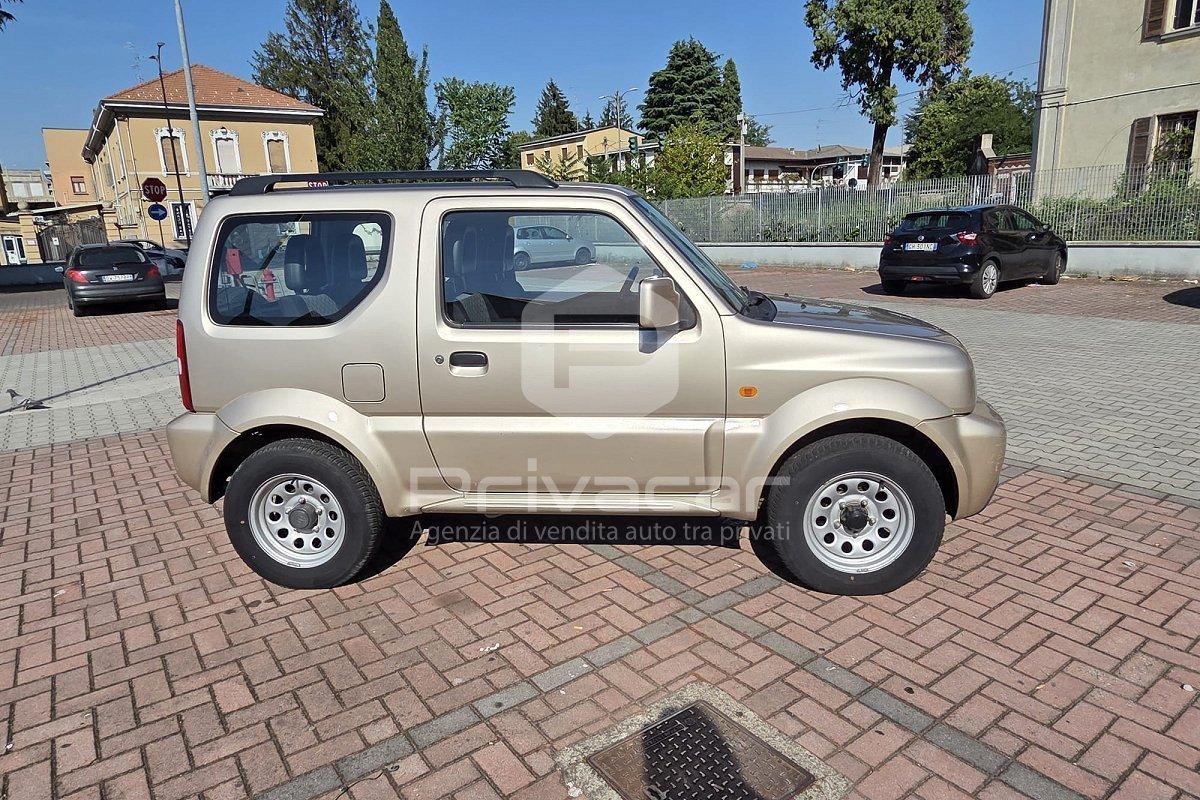 SUZUKI Jimny 1.3i 16V cat 4WD JLX