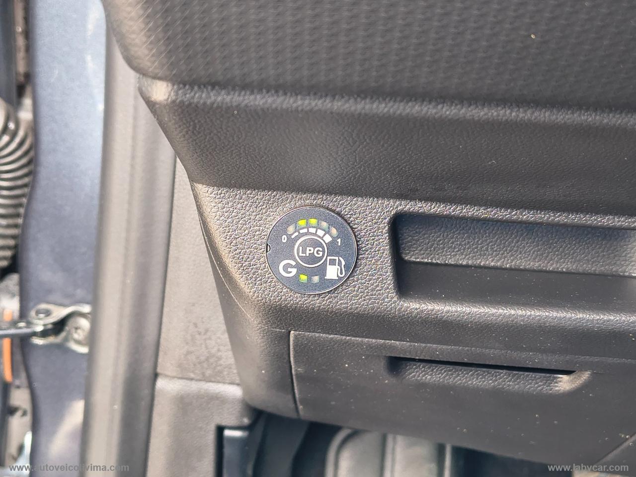 RENAULT Clio TCe 100 CV GPL Business